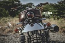 SUZUKI GD110 SCRAMBLER : The Ray of Cracy by Zeus 