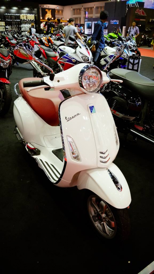 Vespa มอเตอร์โชว์ 2015