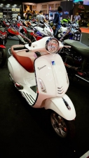 Vespa มอเตอร์โชว์ 2015